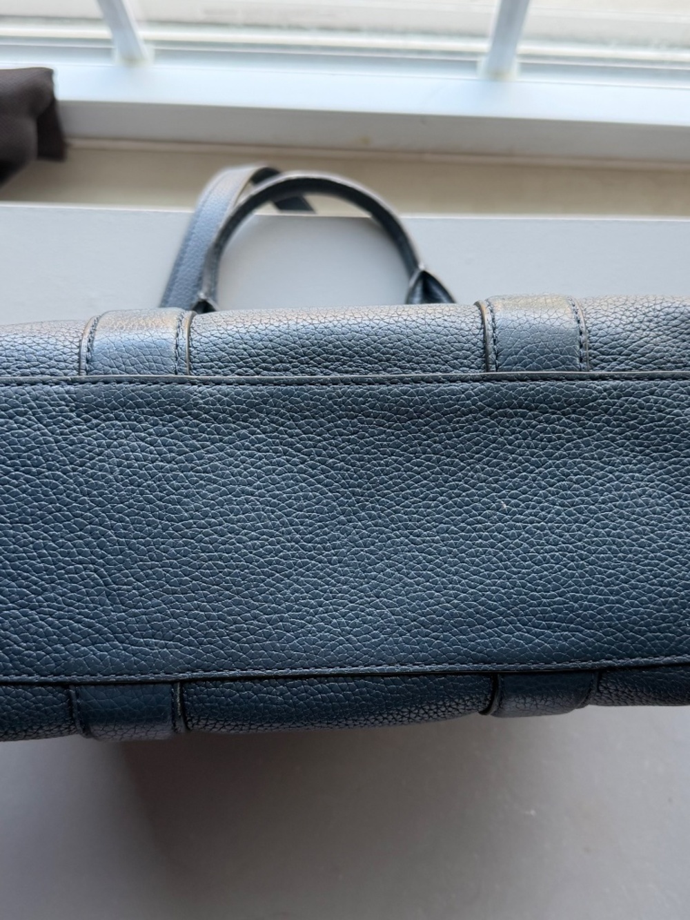 Marc Jacobs Navy Pebbled Leather Tote with Removable Strap - Picture 4 of 5